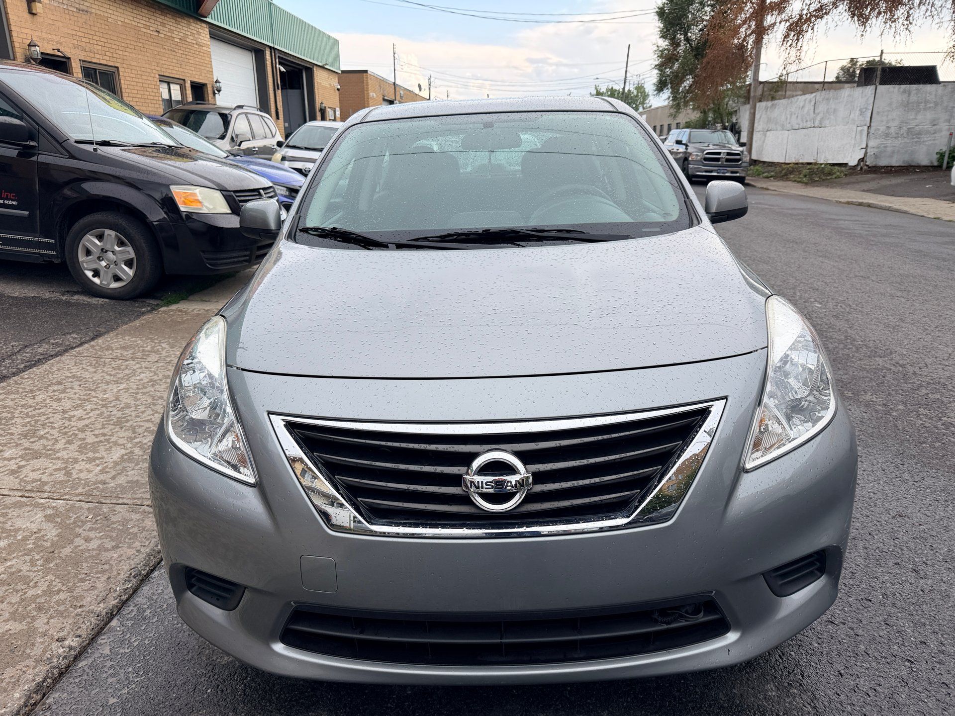 Nissan Versa 2012 - Image 8