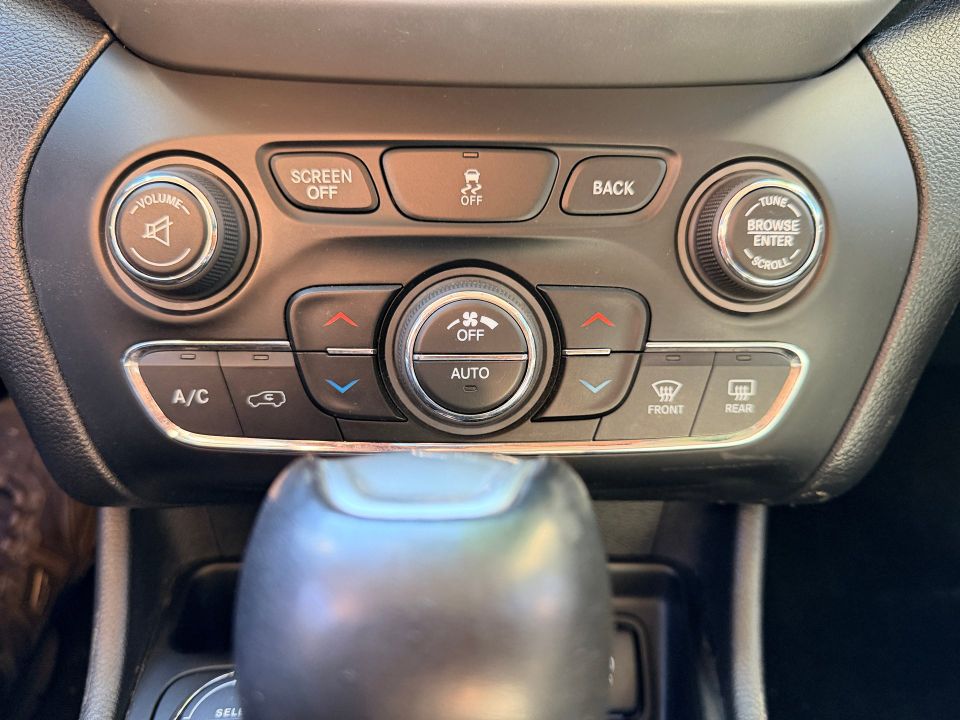 Jeep Cherokee 2015 - Image 10