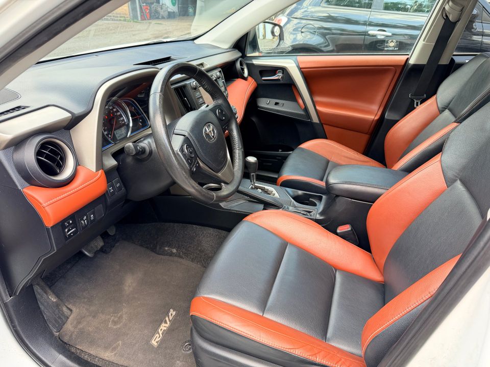 Toyota RAV4 2013 - Image 15